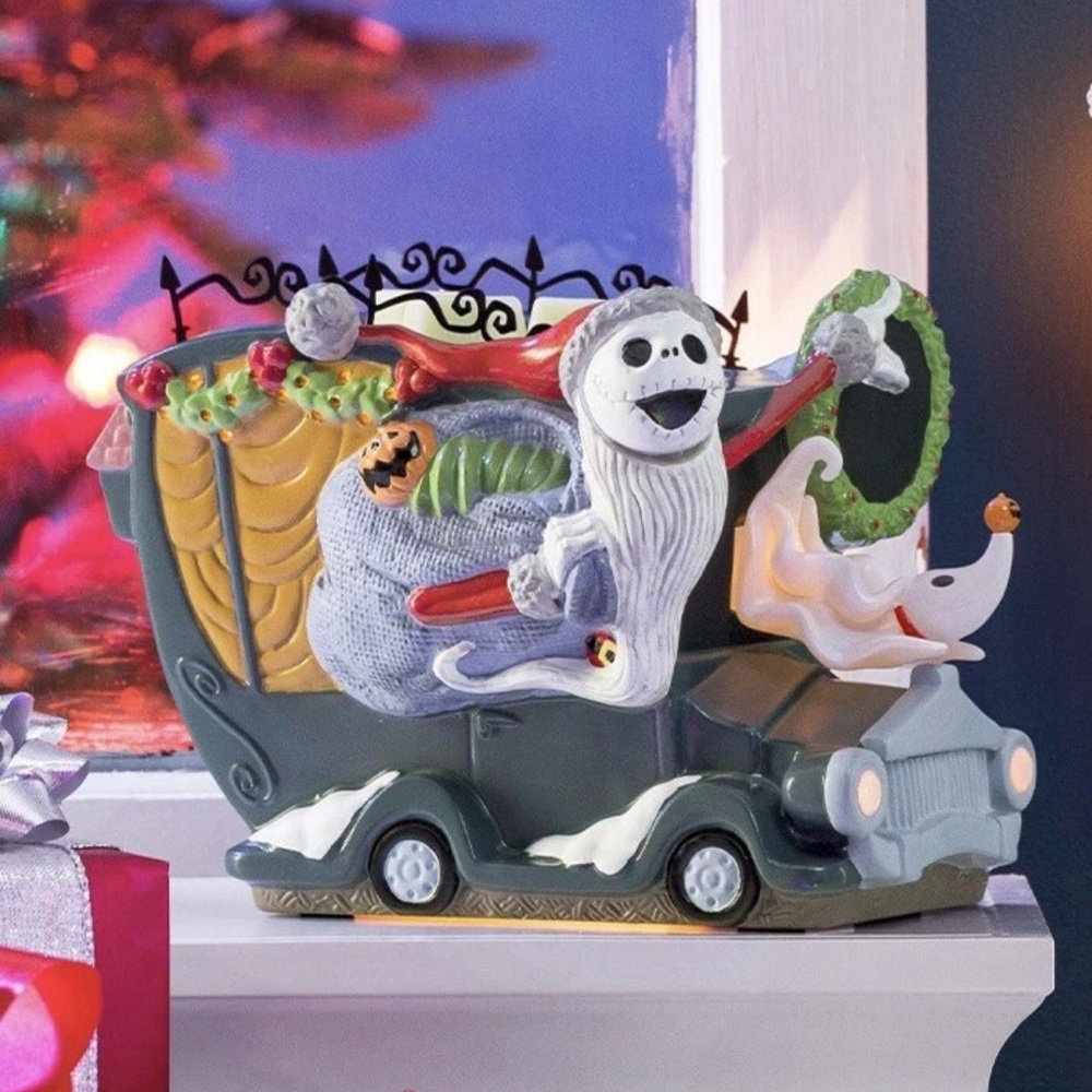 Scentsy Halloween Figurine with Black, White, and Green Accents